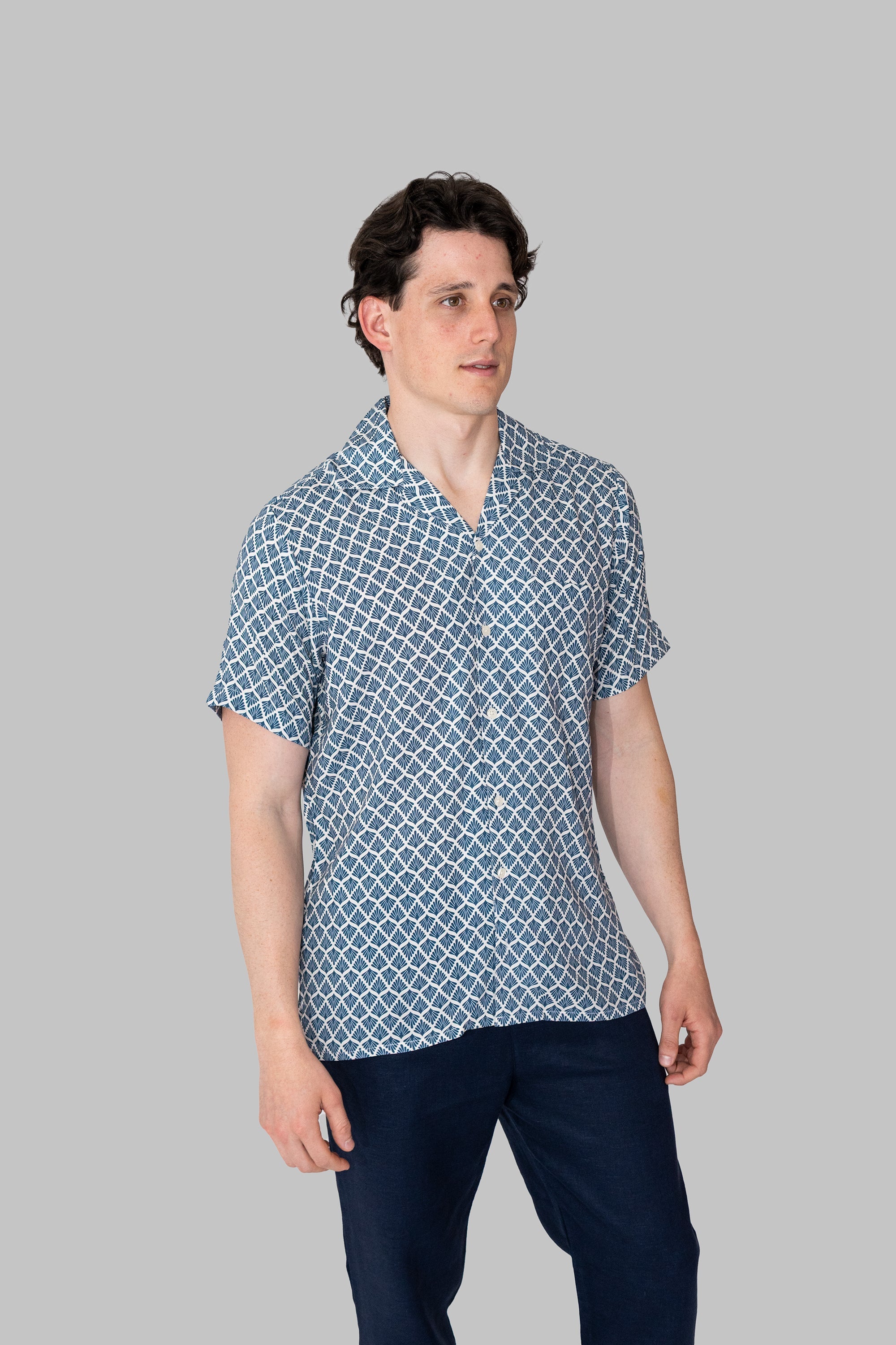 Ecovero Cuban Collar Shirt - Navy Alessio
